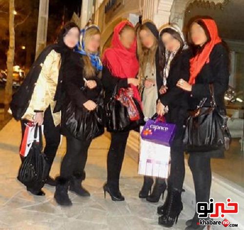 رژه بی حجابان در مراکز خرید/اتاق های پرو زیر زمینی برای مشتریان خاص