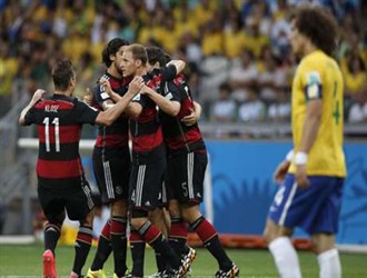 وداع تلخ برزیل از جام جهانی/ آلمان با 7 گل کمر برزیل را شکست