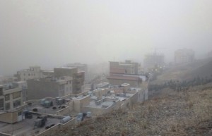 مسئولین استان البرز چاره ای برای مهار گرد و غبار محلی کنند!!