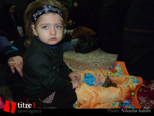 تقدیر یک زن کرجی از کار پسندیده بانیان مراسم سه ساله های حسینی