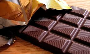 برای مقابله با آلزایمر، شکلات سیاه بخورید