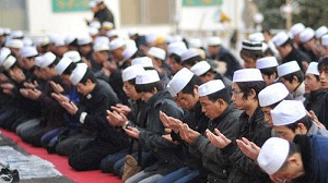ممنوعیت روزه گرفتن و ممنوعیت شرکت در مراسم مذهبی در چین!