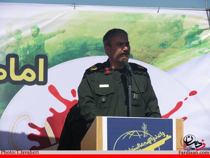 رژه ی بزرگ نیروهای مسلح در شهرستان فردیس برگزار شد