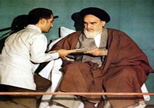 امام خمینی(ره): چرا انسان باید قبل و بعد ریاست جمهوری فرق کند/ فیلم