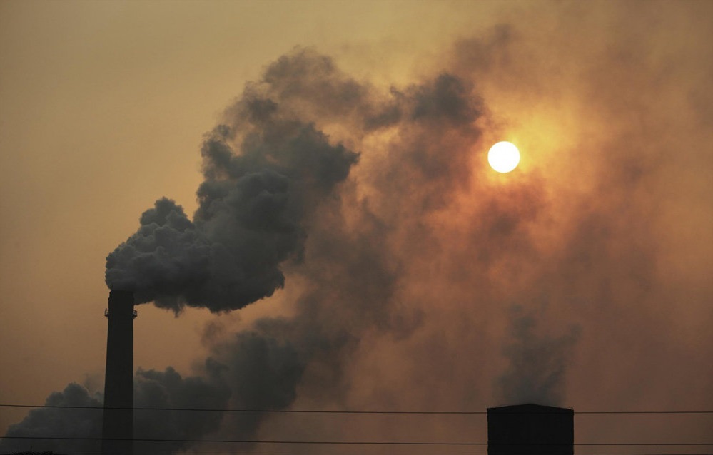 غفلت مسئولین البرز از بحران آلودگی هوا/ کرج نیازمند برنامه های دراز مدت برای آلاینده های هوا
