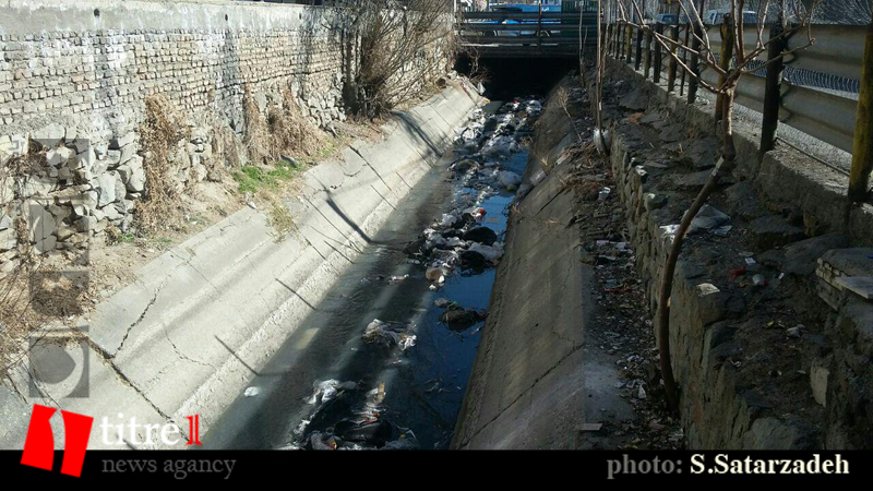 مشکلاتی که شهروندان برای کانال قدیمی میدان کرج رقم می زنند/ قدیمی ترین نشانه های شهر کرج مدفون در زباله