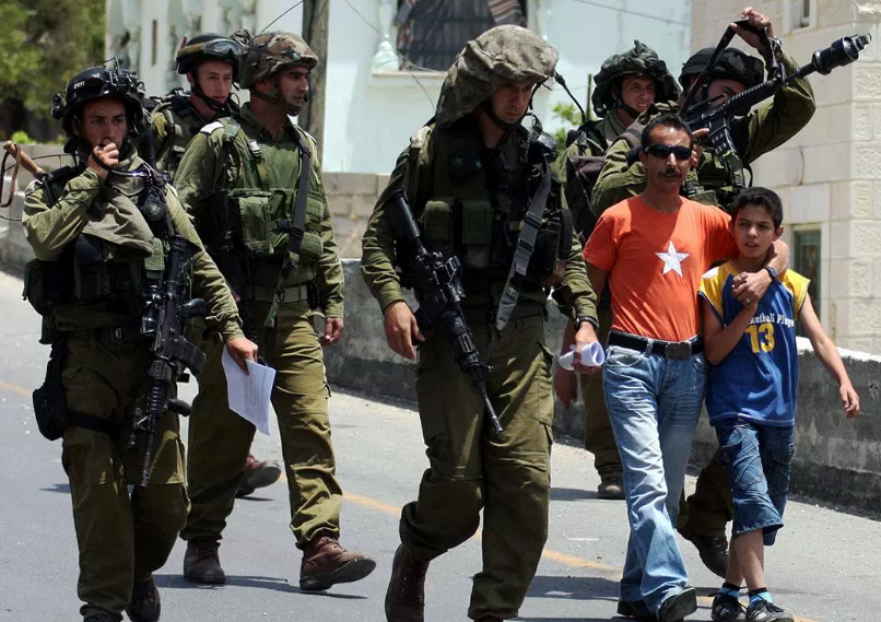 آزار و اذیت کودکان فلسطینی در زندانهای اسرائیل
