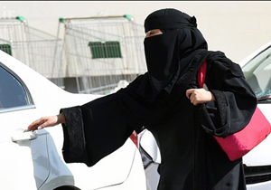 اولین دختر سعودی بعد از صدور مجوز رانندگی زنان، چه خودرویی خرید؟
