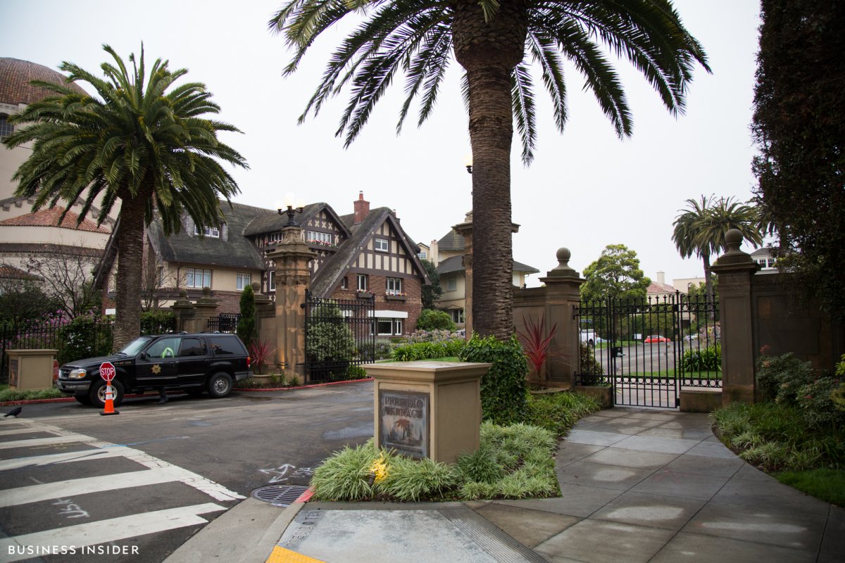 یک زوج یکی از منحصر به فردترین خیابان های سان فرانسیسکو را 90،000 دلار خریدند