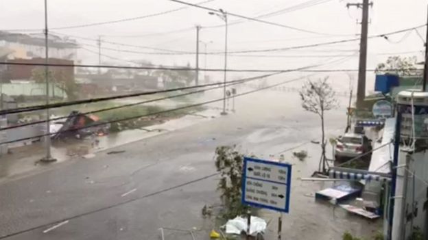 27 نفر در اثر طوفان Damrey در ویتنام کشته شدند+تصاویر