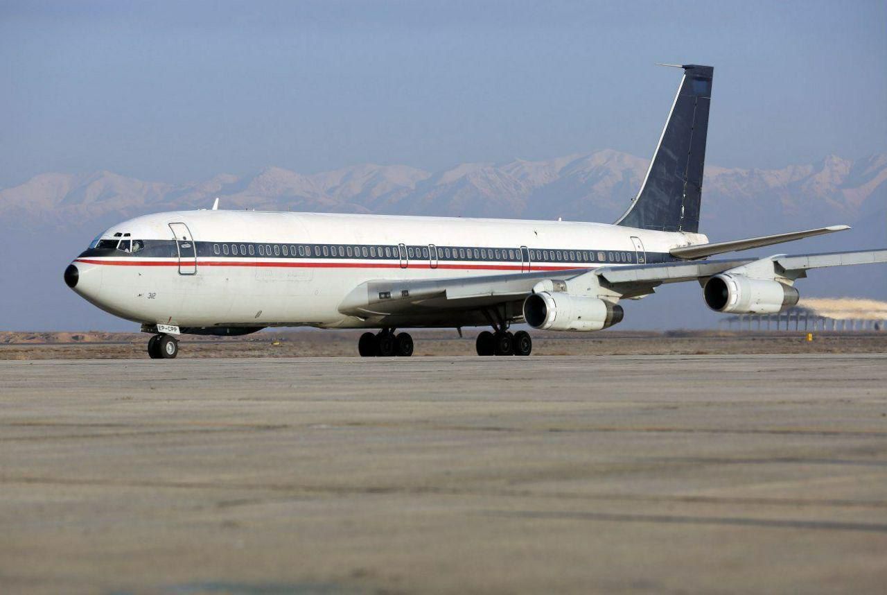 جعبه سیاه هواپیما در زیبادشت پیدا شد/ 15 نفر از سرنشینان کشته شدند/ اسامی کروی پرواز بوئینگ  707 اعلام شد