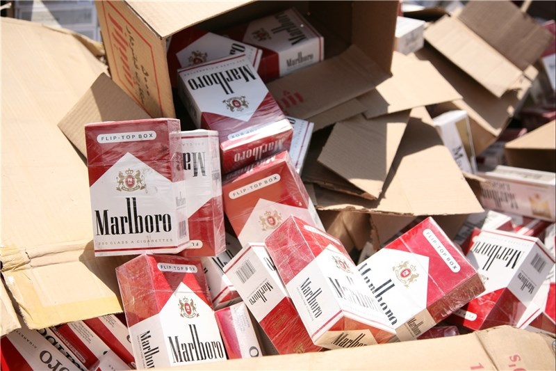 کشف 100 هزار نخ سیگار خارجي قاچاق در فردیس