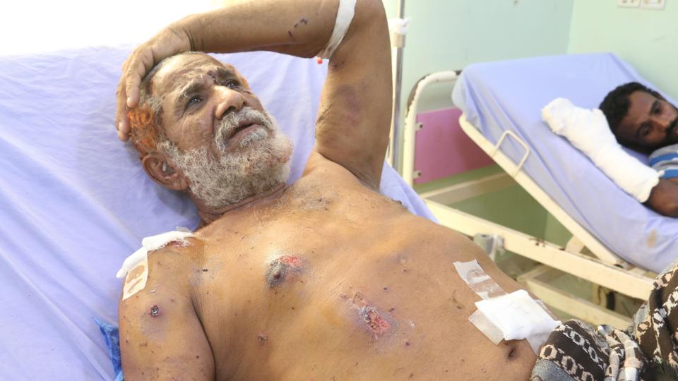 یک مرد یمنی 2 پسر و 26 عضو فامیلش را در حمله هوایی عربستان از دست داد
