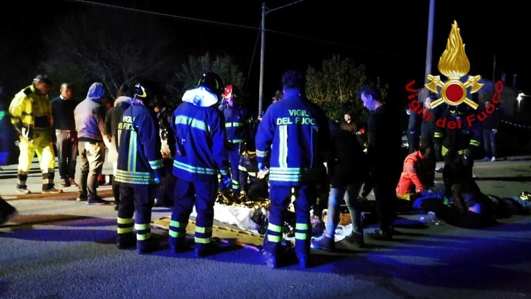 شش کشته و 100 زخمی در کلوپ شبانه ایتالیا + عکس