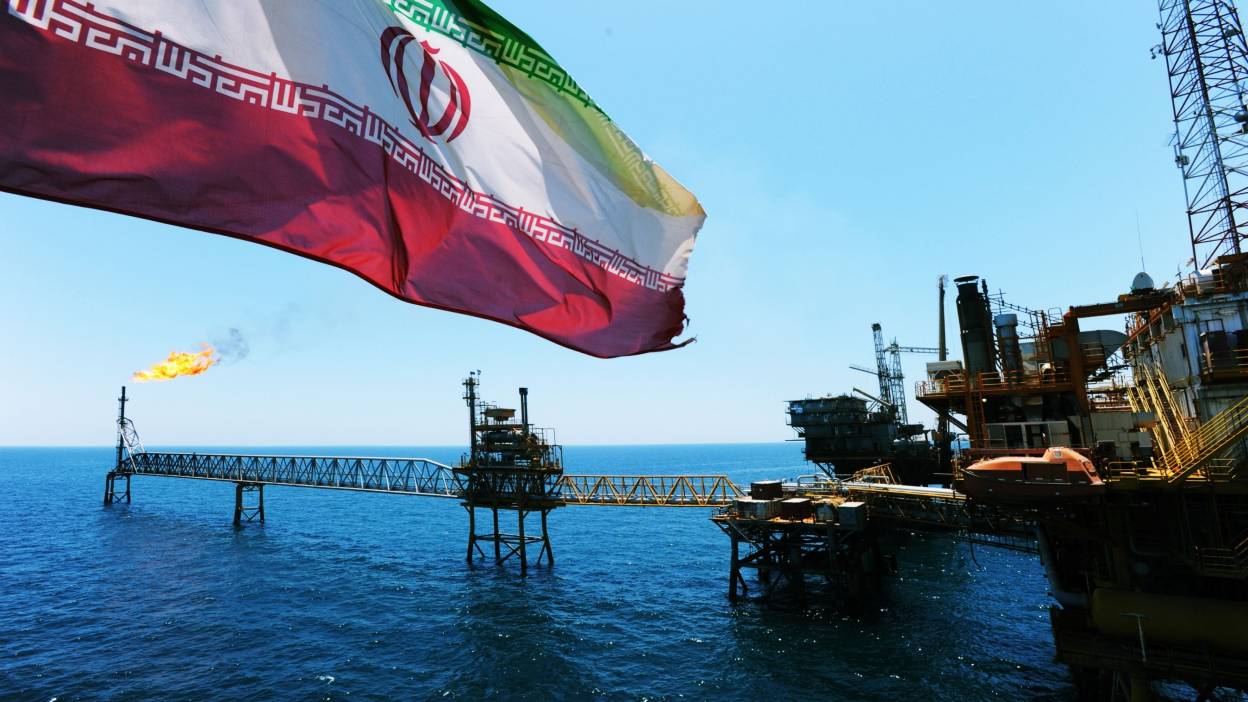 معافیت کاهش تولید نفت ایران در اوپک به دلیل تحریم، مزیتی برای کشور ندارد/ خیز آمریکا و عربستان برای تصاحب بازار گاز ایران در عراق محکوم به شکست است