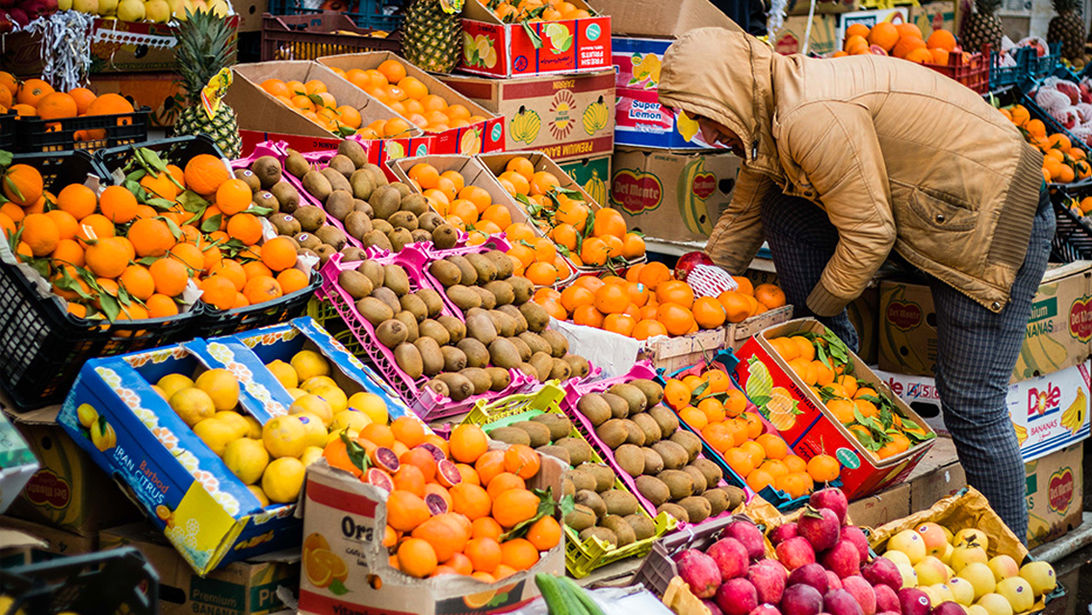 توزیع ۶۰ تن میوه تنظیم بازاری در اشتهارد