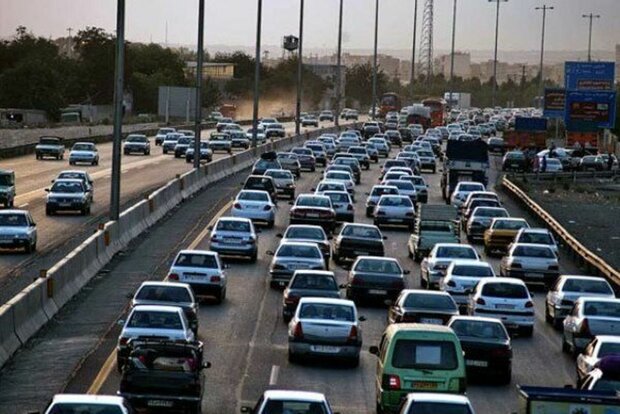 ترافیک سنگین در محور هراز/ فیروزکوه جایگزین شود