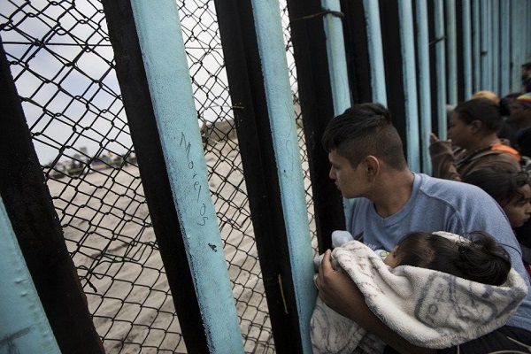 کودکان در زندان های مرزی آمریکا در معرض خطر هستند/ کنگره باید به شرایط توهین آمیز خاتمه دهد