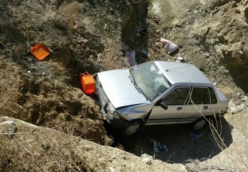 سقوط خودرو به دره در کرج سه مصدوم و یک کشته داد