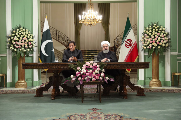 عمران‌ خان برای میانجی‌ گری ایران و عربستان راهی تهران می‌ شود