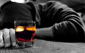 مصرف الکل تقلبی ۲۰ شهروند البرزی را به کام مرگ برد