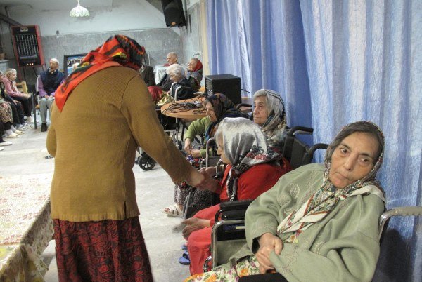 ۱۰۳۸ سالمند در مراکز شبانه‌روزی بهزیستی البرز بستری شده اند