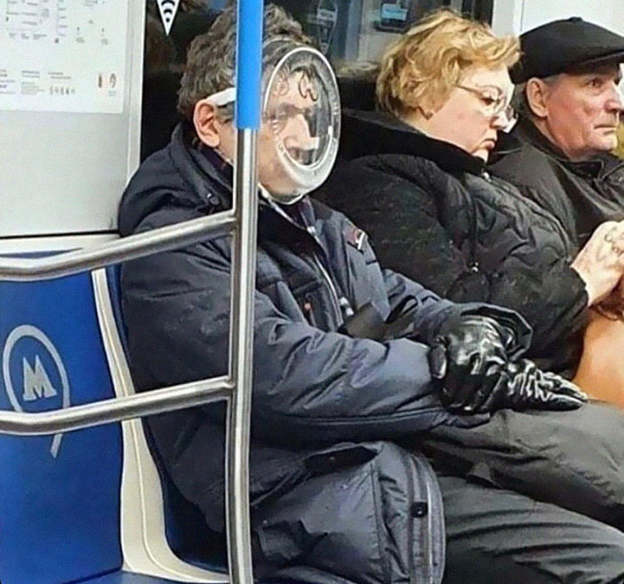 خنده دارترین ماسک های دوران کروناویروس در مترو + تصاویر