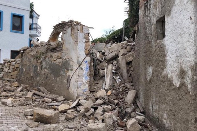 لحظه هولناک تخریب ساختمان در زلزله ازمیر