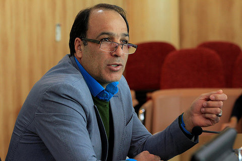 پاسخگویی خارج از عرف رئیس سابق پسماند به انتقاد عضو شورای شهر کرج