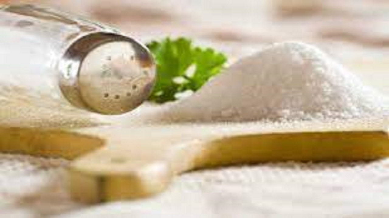 ایرانیان سه برابر بیشتر از استاندارد جهانی نمک مصرف می‌کنند
