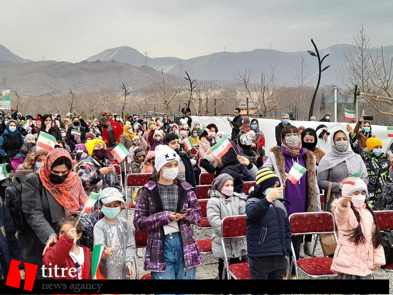 استان البرز بعد از پایتخت بیشترین هنرمندان تجسمی کشور را داراست/ برگزاری کارگاه نقاشی با بیش از ۳۰۰ هنرمند کودک در باغستان