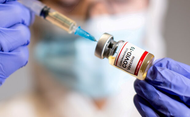 ماجرای تزریق واکسن فایزر به مسئولان/ واکنش به واکسن‌ های ناصرخسرو