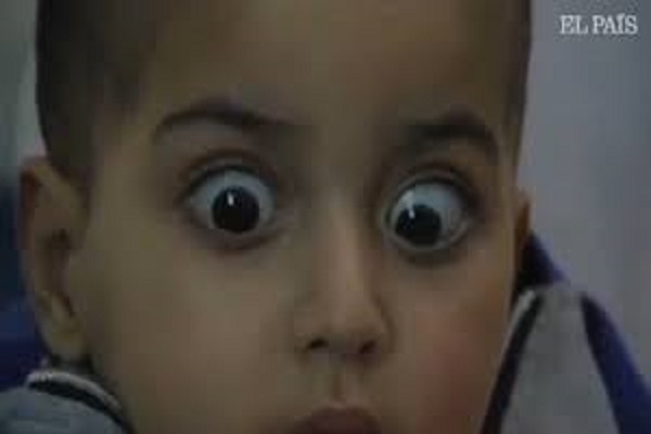 کودکی که دیگر چشمانش را نمی بندد!/ حملات موشکی بی وقفه رژیم صهیونیستی + فیلم