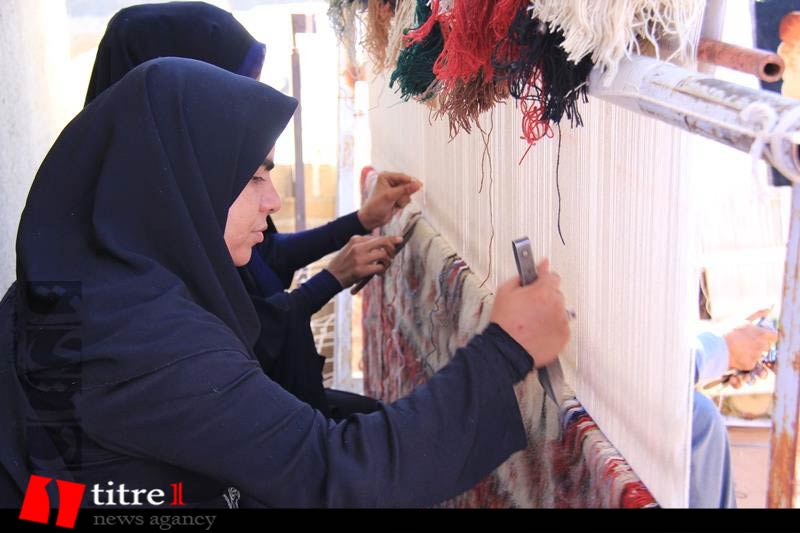 نغمه اقتصادمقاومتی بر تار و پود فرش بافی در محمد شهر کرج/ مسجدی که زنان را با هنر ایرانی آشتی داد