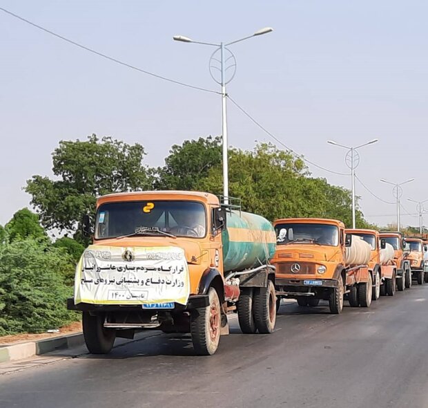 ارسال تانکرهای آب به استان خوزستان/ کمک‌ها ادامه خواهد داشت