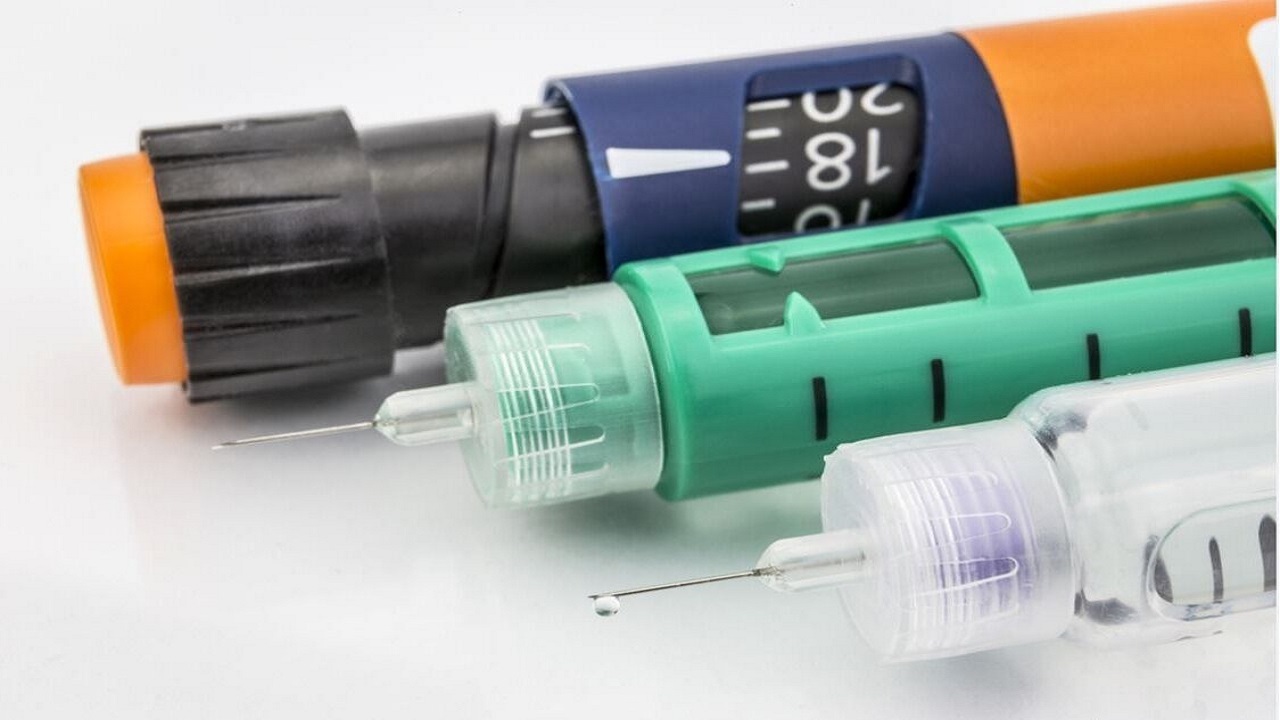 سامانه ثبت‌ نام واکسیناسیون کرونا برای بیماران نادر و دیابتی انسولینی فعال شد