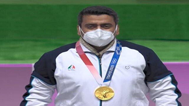 فروغی اولین مدال کاروان ایران را کسب کرد / تاریخ سازی تپانچه ایران در المپیک