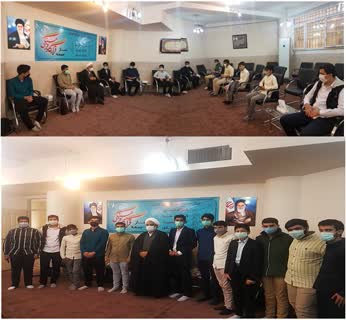 دیدار مسئول و مربیان انجمن اسلامی دانش آموزی مهرشهر با امام جمعه منطقه