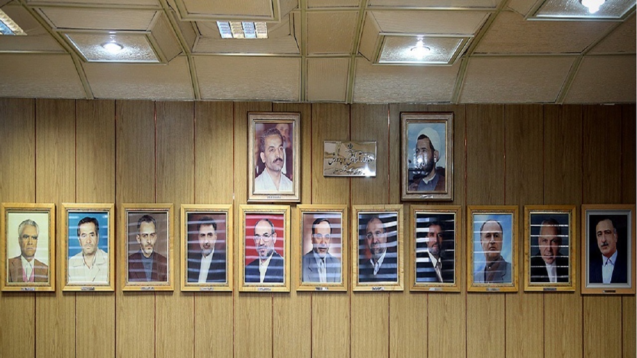 انتخاب وزیر آموزش و پرورش متوقف در ایستگاه بهارستان/ کابینه سیزدهم تکمیل نشد