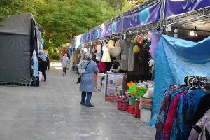 بازارچه های فروش تولیدات زنان سرپرست خانوار در کرج دایر شد