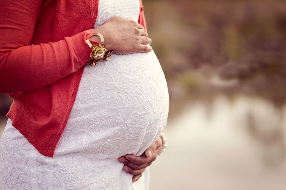 مادران باردار از سفر طولانی در تعطیلات نوروز اجتناب کنند/ ضرورت تزریق ۲ دوز واکسن و استفاده از ماسک