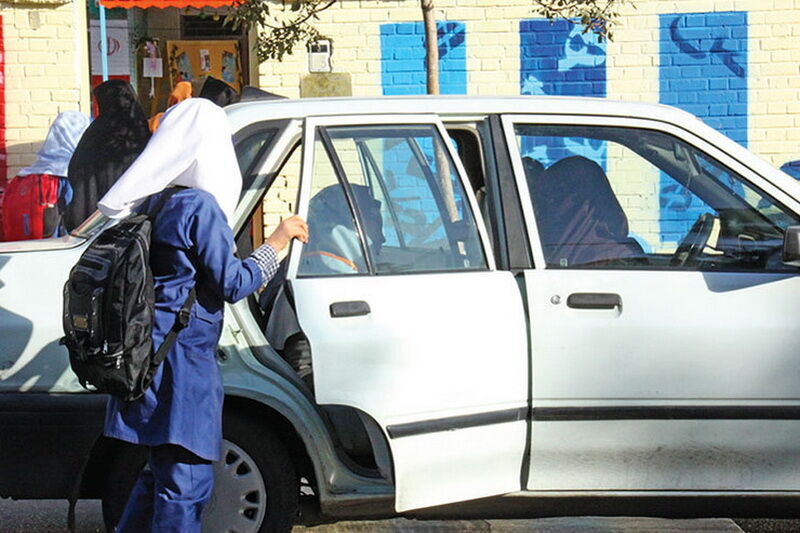 ۹۰ درصد رانندگان سرویس مدارس البرز تغییر شغل داده اند/ تردد دانش آموزان ساماندهی نشده است