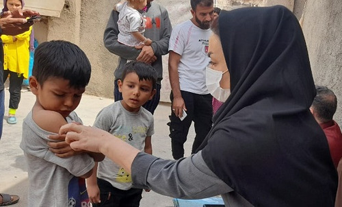 واکسیناسیون سرخک اتباع افغانستانی در البرز آغاز شده است/ نمونه گیری افراد مشکوک ۹ ماه الی ۳۰ سال