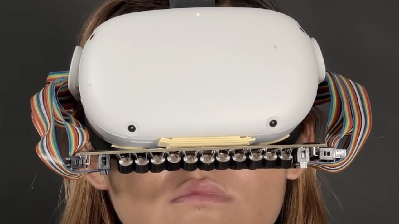 ساخت هدست واقعیت مجازی با ویژگی لامسه دهان
