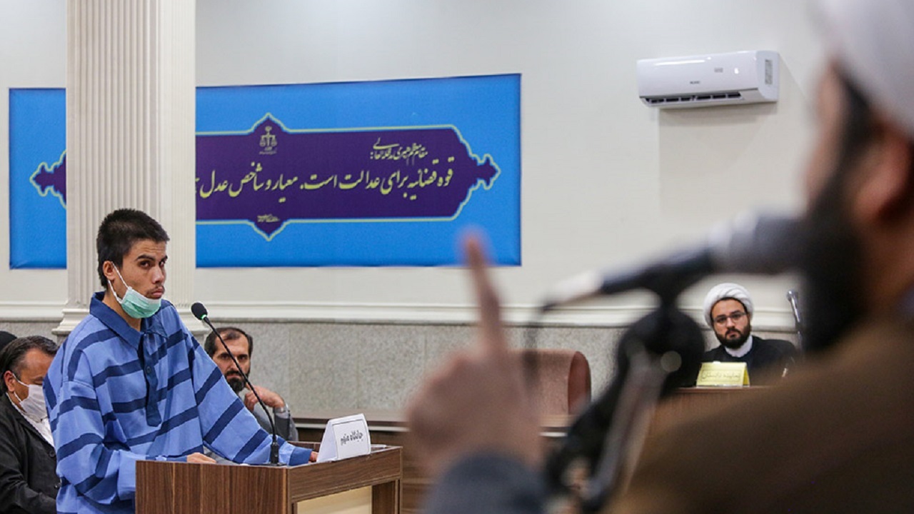 حکم اعدام ضارب روحانیون حرم رضوی اجرا شد/ پایان حادثه ناگوار تروریستی مشهد