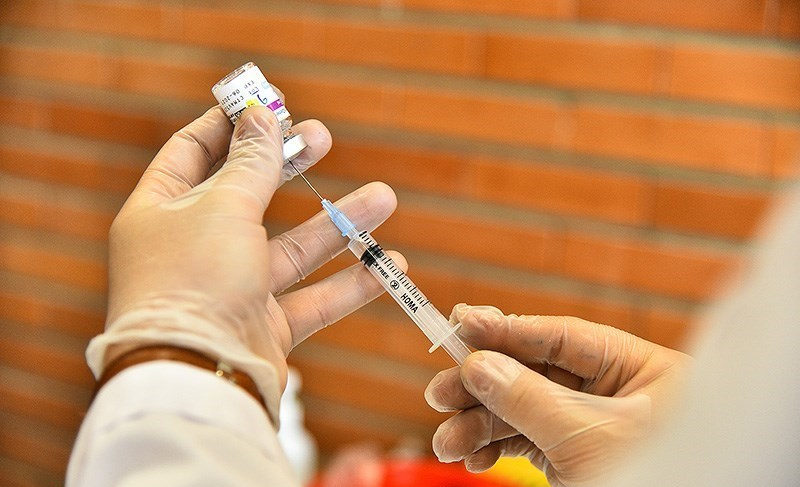 دستورالعمل تزریق واکسن کرونا برای ۱۲ الی ۱۸ سال ۲ دوز است/ دوز یادآور؛ فرصتی طلایی برای بیماران تالاسمی و دیالیزی