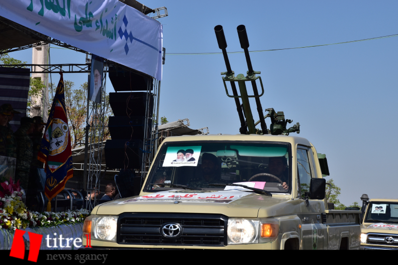 مراسم رژه روز ارتش همزمان با سراسر کشور در کرج برگزار شد + تصاویر