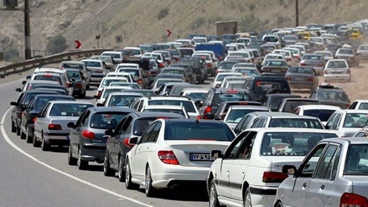 ترافیک سنگین از هزارچم تا کندوان در جاده کرج-چالوس
