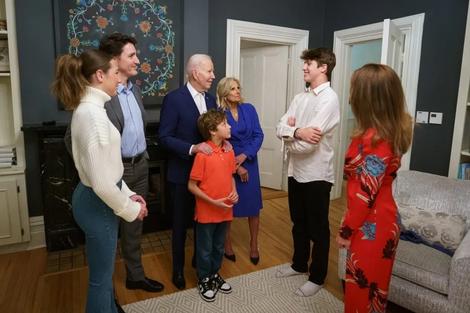 جو بایدن در خانه نخست وزیر کانادا + عکس