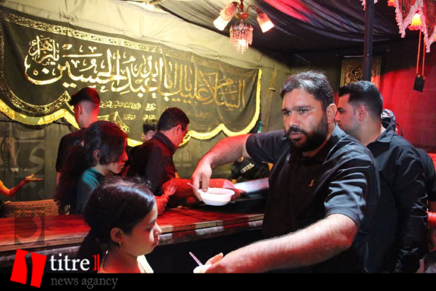 شور حسینی در موکب های عزاداری اربعین + تصاویر